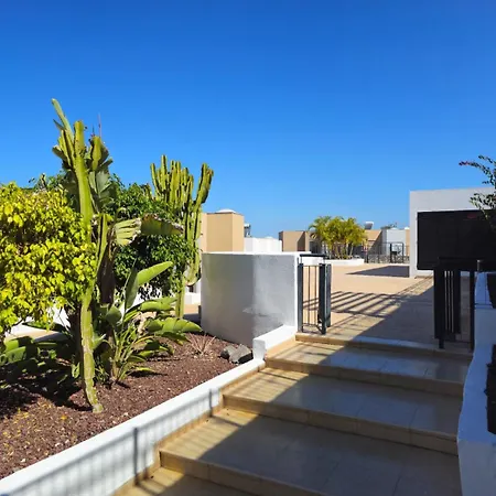 Bentayga Obsidian * אדחה