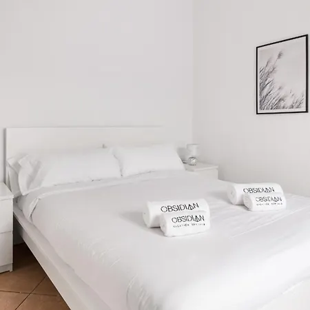 Bentayga Obsidian Apartment *