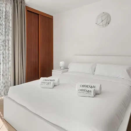 Bentayga Obsidian אדחה